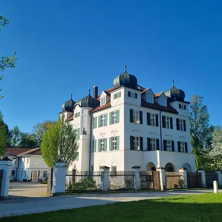 Schloss Elmischwang Guest house