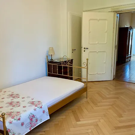 Schloss Elmischwang Guest house